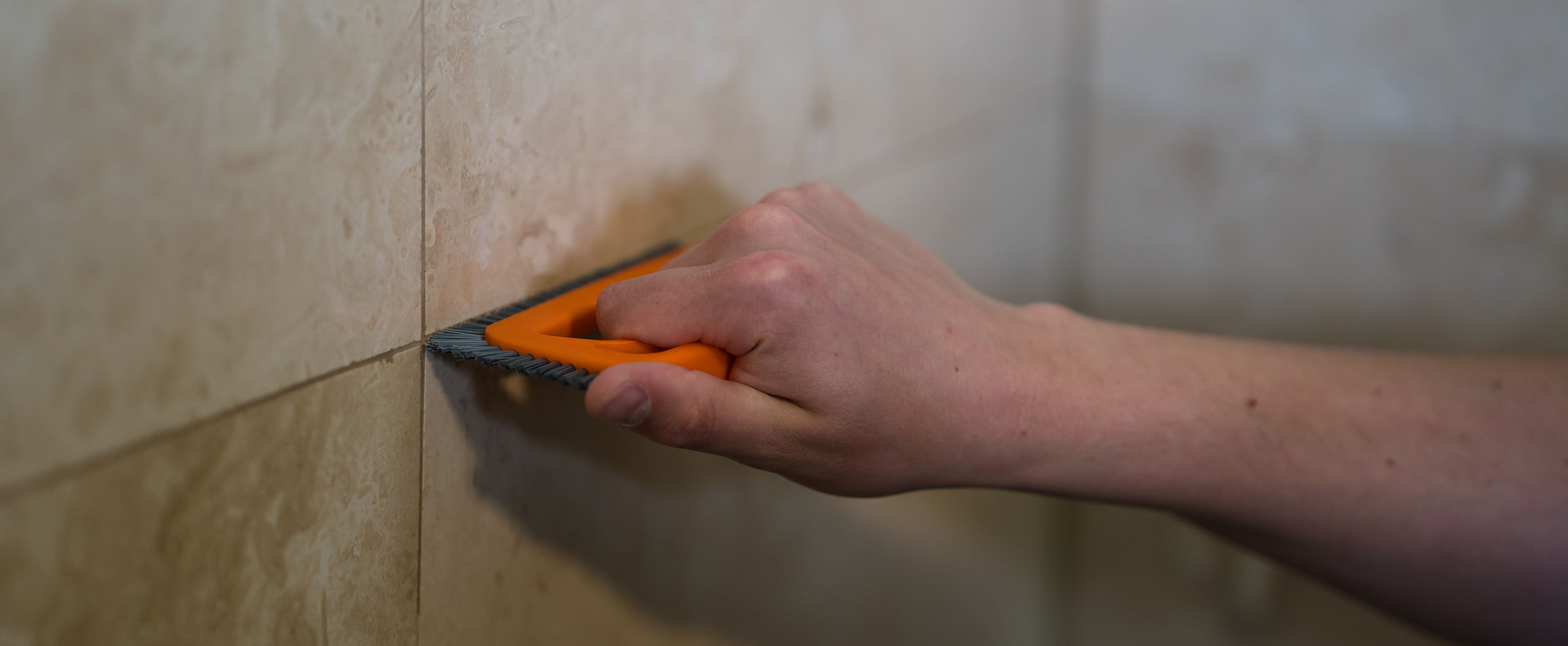 Fugen erneuern mit dem Fugen-Engel Premium-Schutz Set